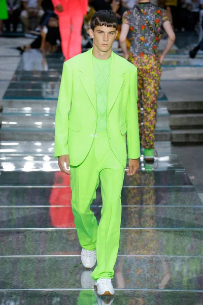 Look 31
